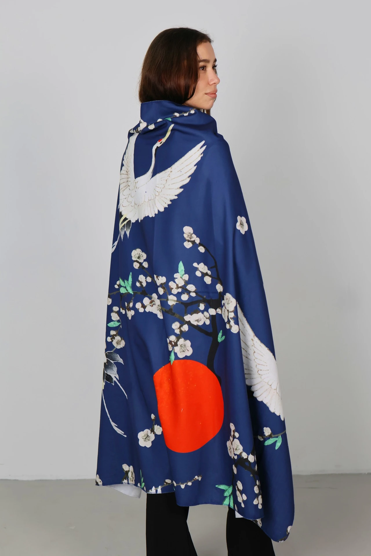 Плед-пончо Полли с полной запечаткой "Cranes"#1 Плед-пончо Полли с полной запечаткой "Cranes"#1