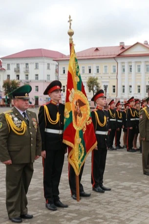 Знамя кадетского корпуса России вышитое на бархате 130х130 см#4