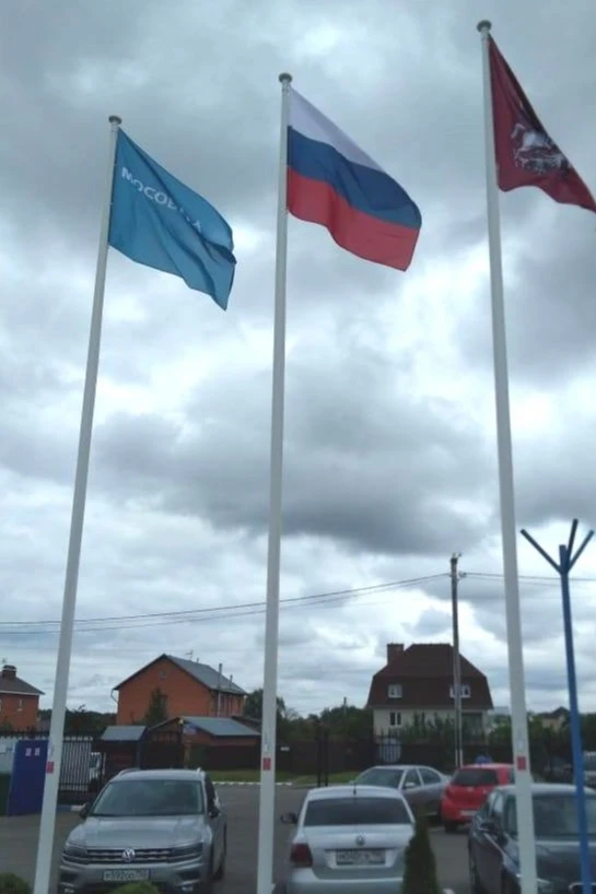 Аренда флагштока из стекловолокна с закрытым механизмом 9 м#1