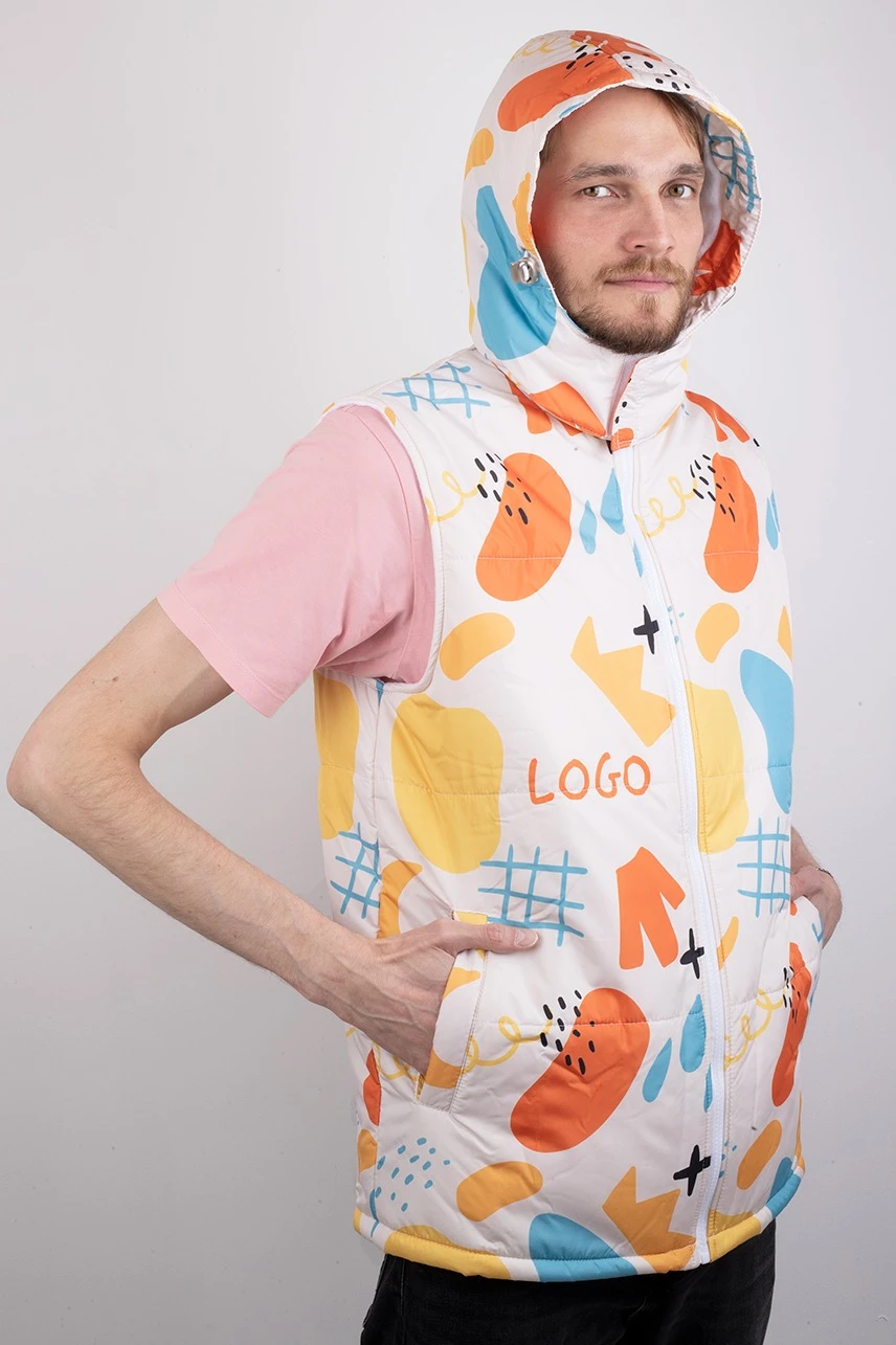 Жилет Диего на синтепоне с капюшоном унисекс, с полной запечаткой "Сrowns"#4 Жилет Диего на синтепоне с капюшоном унисекс, с полной запечаткой "Сrowns"#4