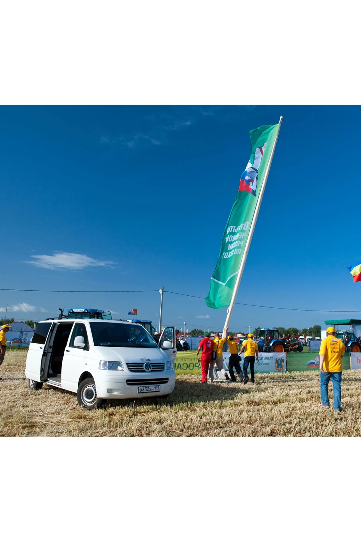 Аренда флагштока из стекловолокна с закрытым механизмом 10 м#5