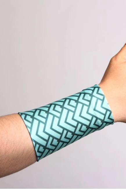 Напульсник полиэстеровый мужской 8х14 см#1 Напульсник полиэстеровый мужской 8х14 см#1