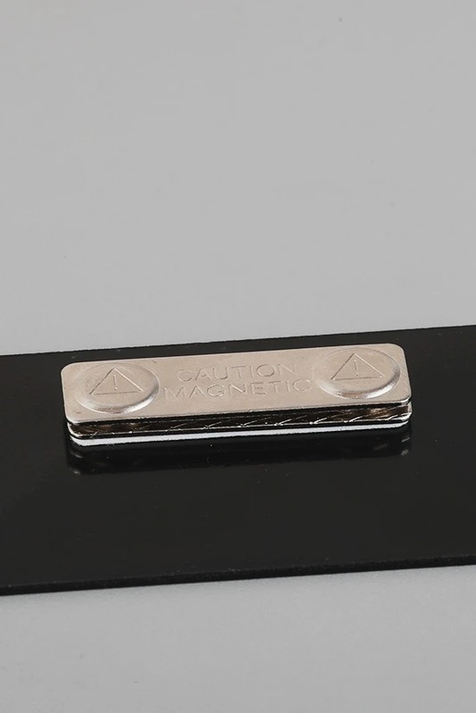 Бейдж из пластика с гравировкой, 50х80 мм#3