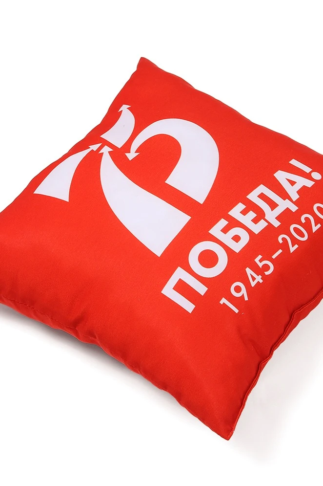 Купить квадратную подушку из габардина 30х30 см (холлофайбер), с полной запечаткой "Победа!!"