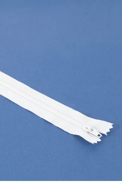 Купить молнию тип 3 неразъемную 20 см, один бегунок, белую