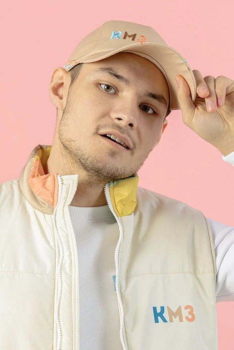 Бейсболка Прайд с уникальной вышивкой на всех деталях (хлопок) "KMZ"#1 Бейсболка Прайд с уникальной вышивкой на всех деталях (хлопок) "KMZ"#1