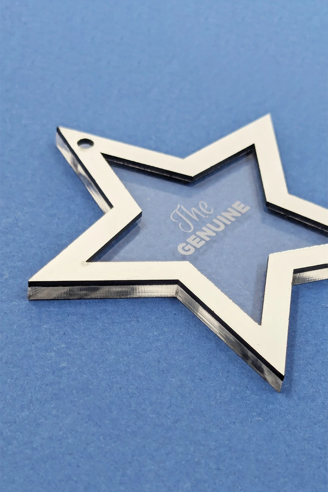 Купить  Медаль из акрила 60 мм с гравировкой