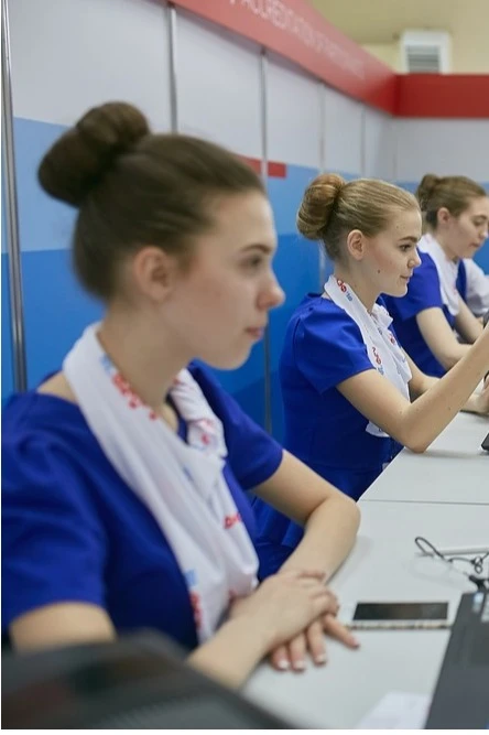 Косынка Франтон 30х40 см, с полной запечаткой "Krasnoyarsk Economic Forum"#1