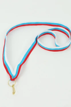 Купить ленту для медали РФ ширина 1 см, с карабином