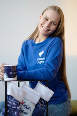 Купить лонгслив Мигель из футера унисекс, однотонный "С новым годом"