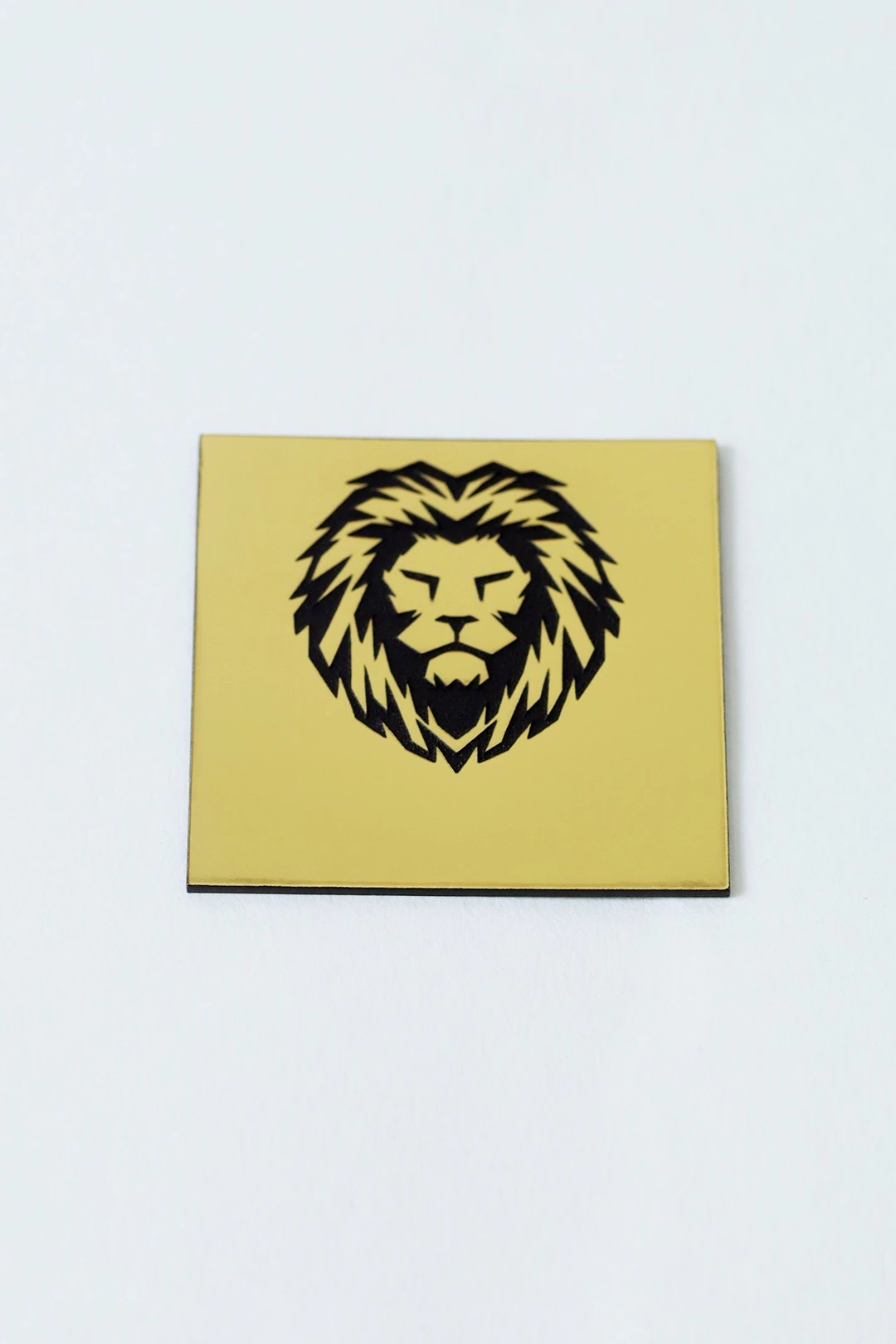 Пластик двухслойный зеркальный 200х300 мм 1,5 мм#1