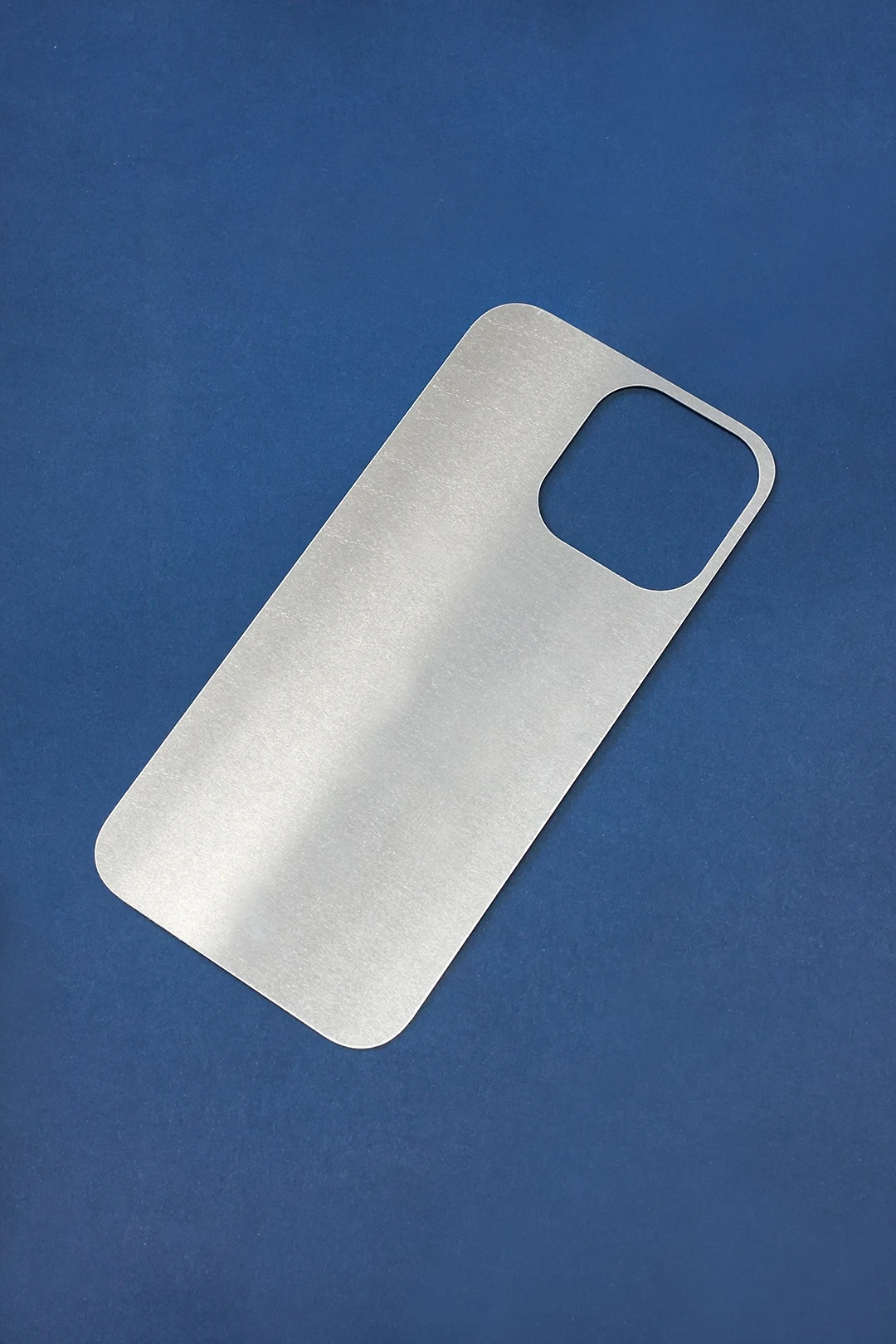 Пластина металлическая для чехла iPhone 14 Pro Max без печати#1