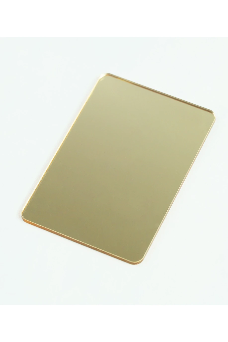 Акрил экструзионный зеркальный 600х1200 мм 1,5 мм#3 Акрил экструзионный зеркальный 600х1200 мм 1,5 мм#3