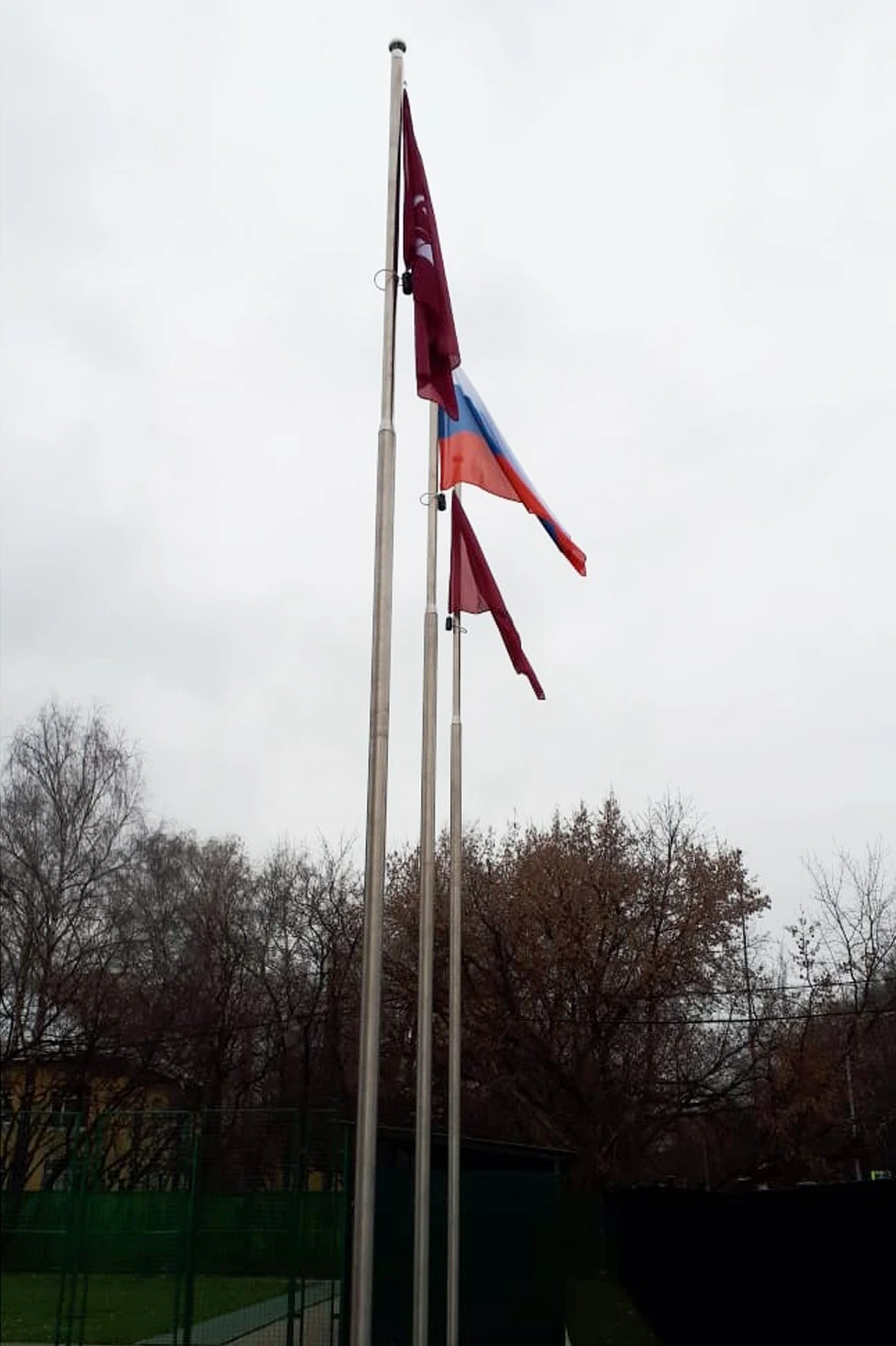 Аренда флагштока из нержавеющей стали с закрытым механизмом 9 м#1