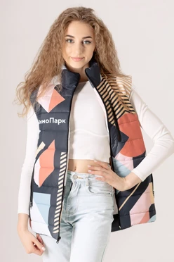 Купить жилет Бостон на синтепоне со стежкой унисекс, с полной запечаткой "Вожатый"