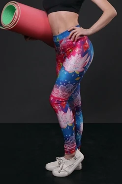 Легинсы женские с узким поясом с принтом "Lotos"