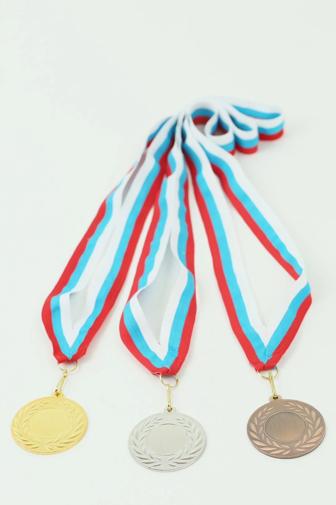 Лента для медали РФ репс ширина 2,2 см, с карабином#1