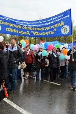 Купить транспарант 100х300 см шелк с карманами