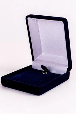 Купить футляр флокированный 60х75х30 мм, темно-синий