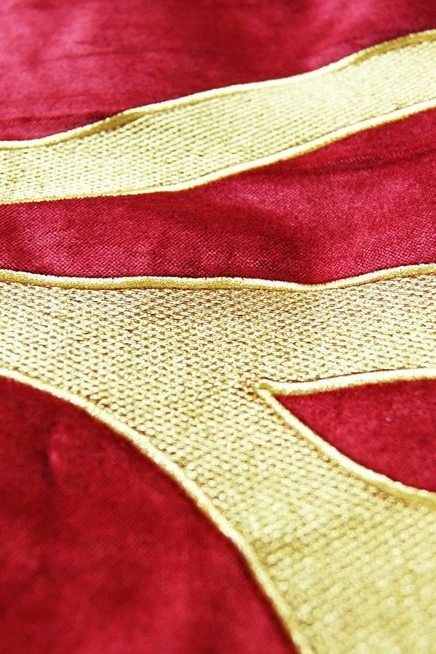 Штандарт фигурный вышитый на бархате 110х130 см#2