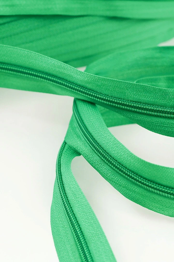 Молния спиральная реверсивная в рулоне 18 300 см, тип 5, зеленая#1