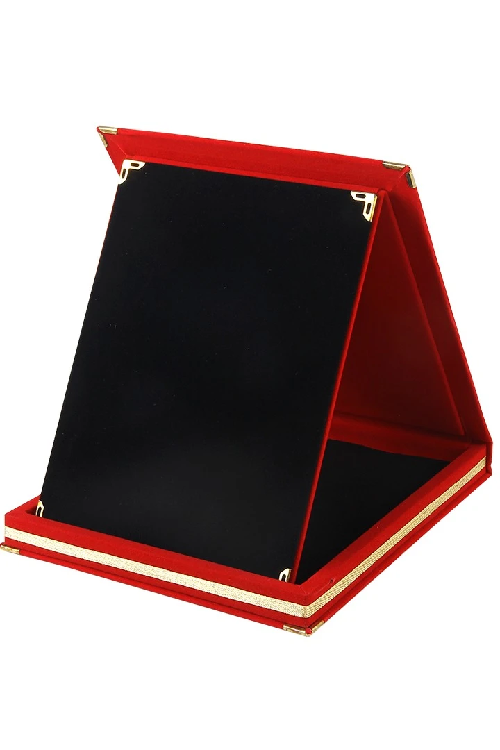 Настольная плакетка 18х24 см с футляром, без пластины, красная