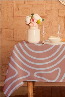 Купить скатерть прямоугольную 135х180 см, с полной запечаткой "Strips"