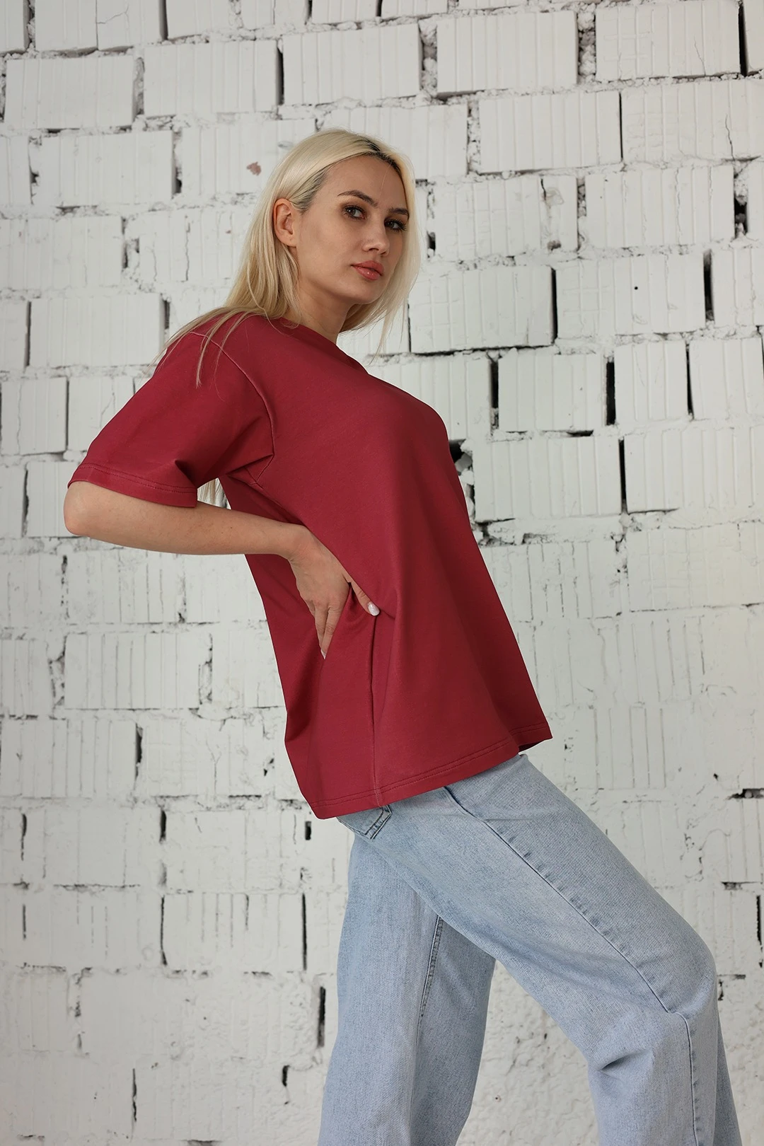 Купить футболку Мерфи оверсайз унисекс однотонную бордовую (хлопок)