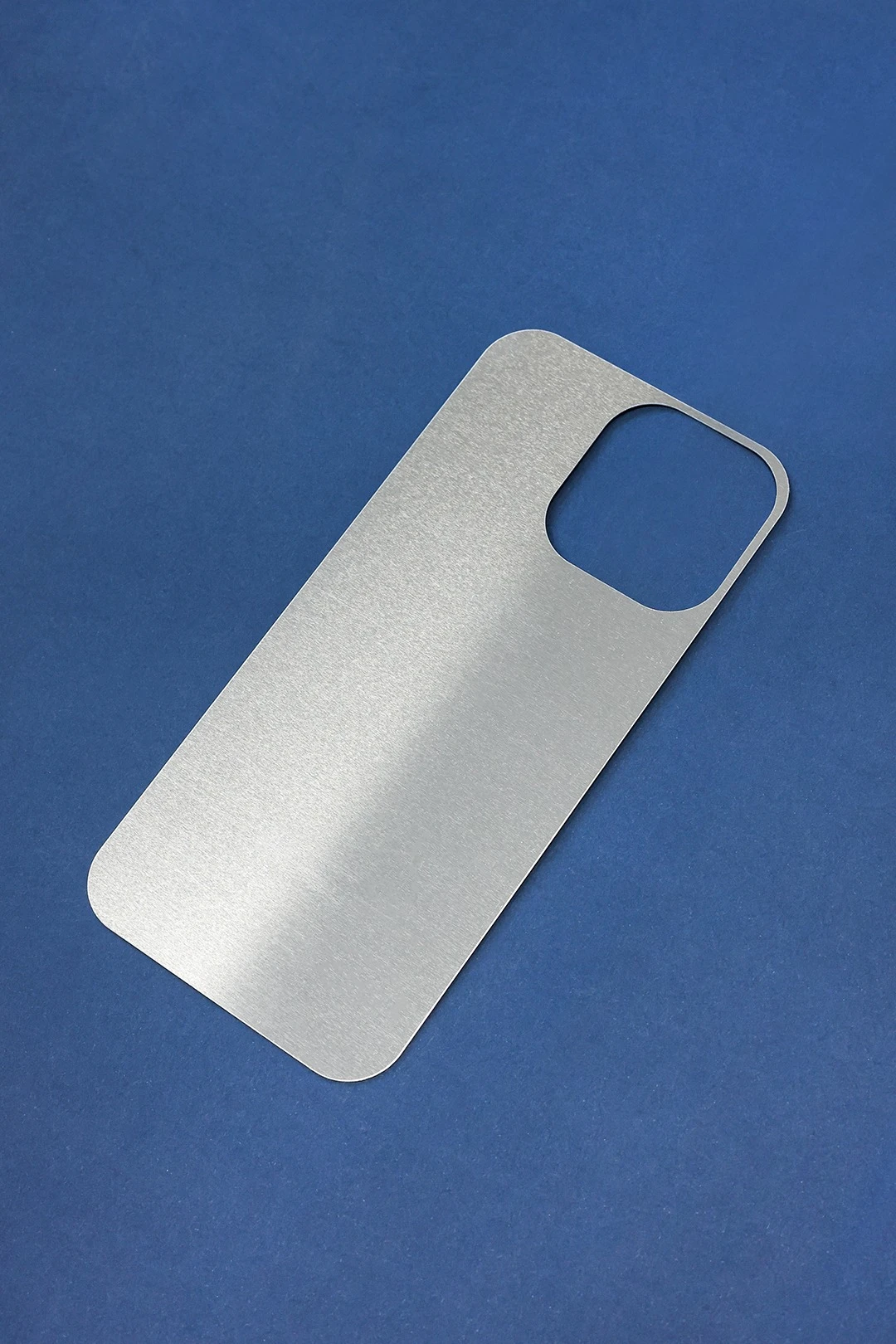 Пластина металлическая для чехла iPhone 16 Pro Max без печати#1