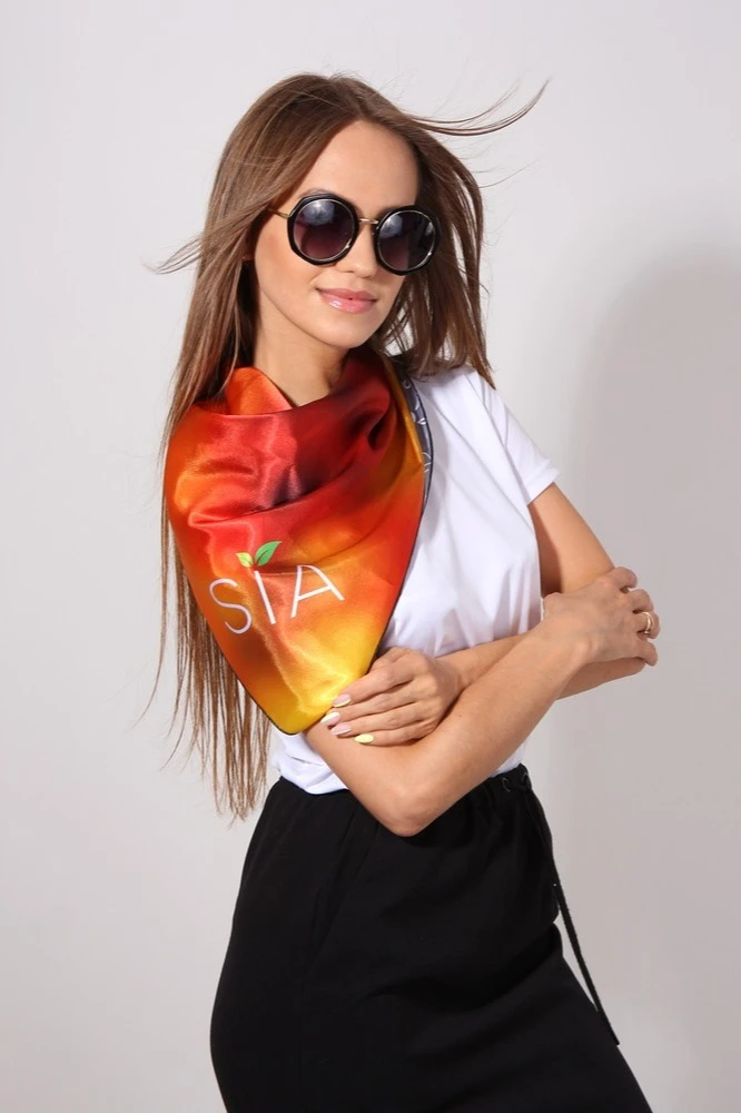 Платок Шанель 70х70 см, с полной запечаткой "Sia"#1