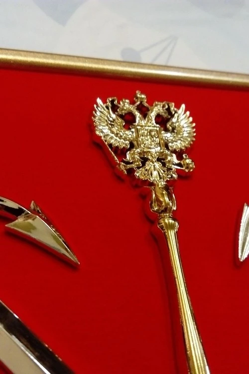 Герб Санкт-Петербурга 42х50 см, барельеф, щит МДФ, металлонапыление#4