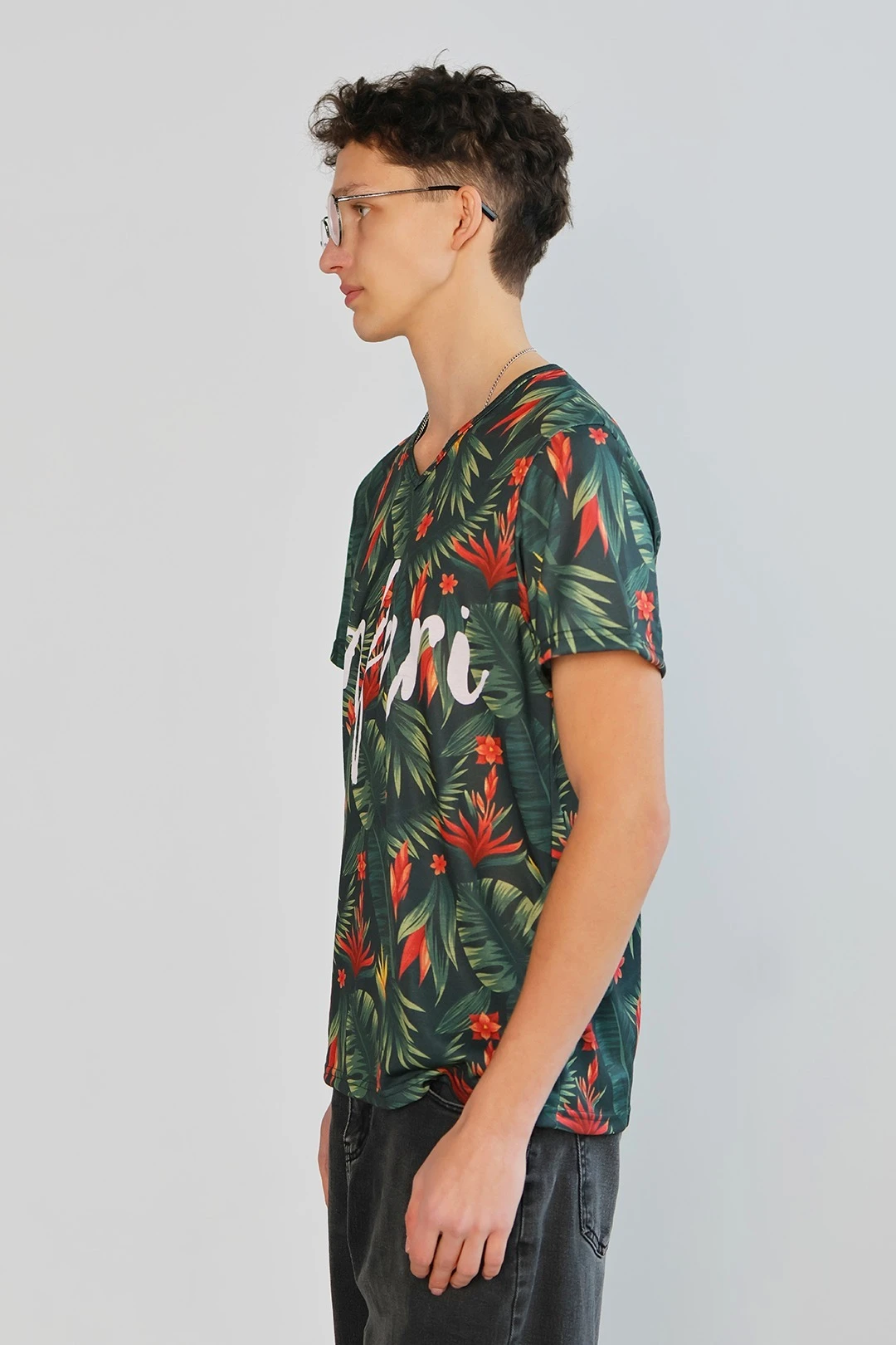 Футболка Гэлэкси V-ворот унисекс с полной запечаткой (полиэстер)#1