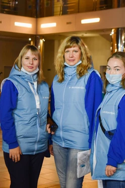 Купить жилет Диего на синтепоне с капюшоном унисекс "Добро"