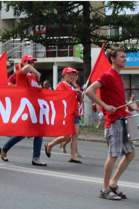 Транспарант 100х800 см, шелк, на завязках#2 Транспарант 100х800 см, шелк, на завязках#2