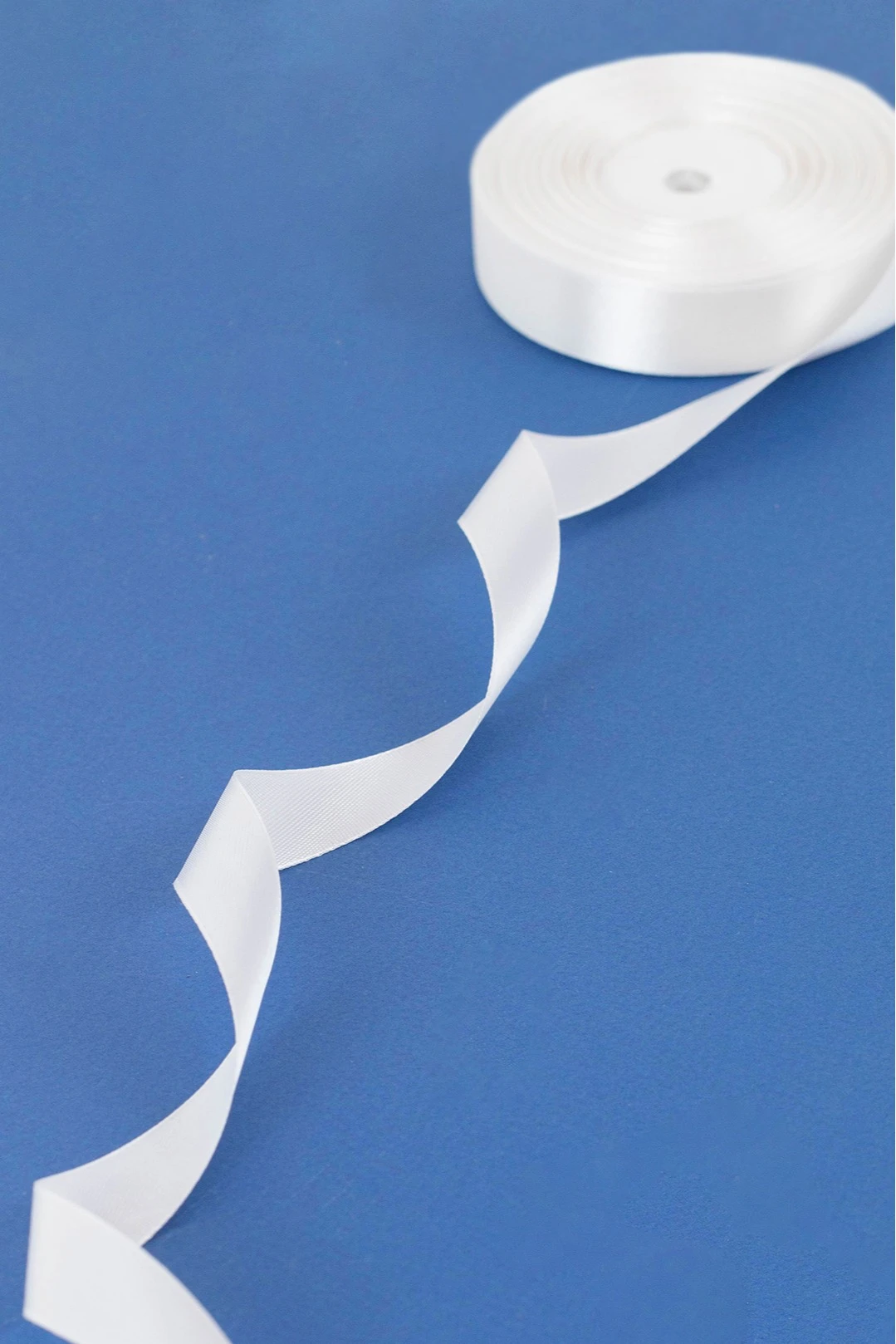 Лента атлас белая ширина 2 см#1