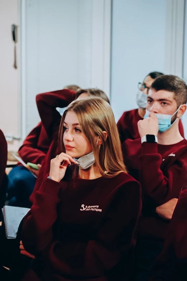 Свитшот Тревис из футера унисекс, однотонная бордовая#3