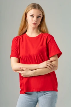 Купить футболку Мэдисон унисекс, однотонную красную