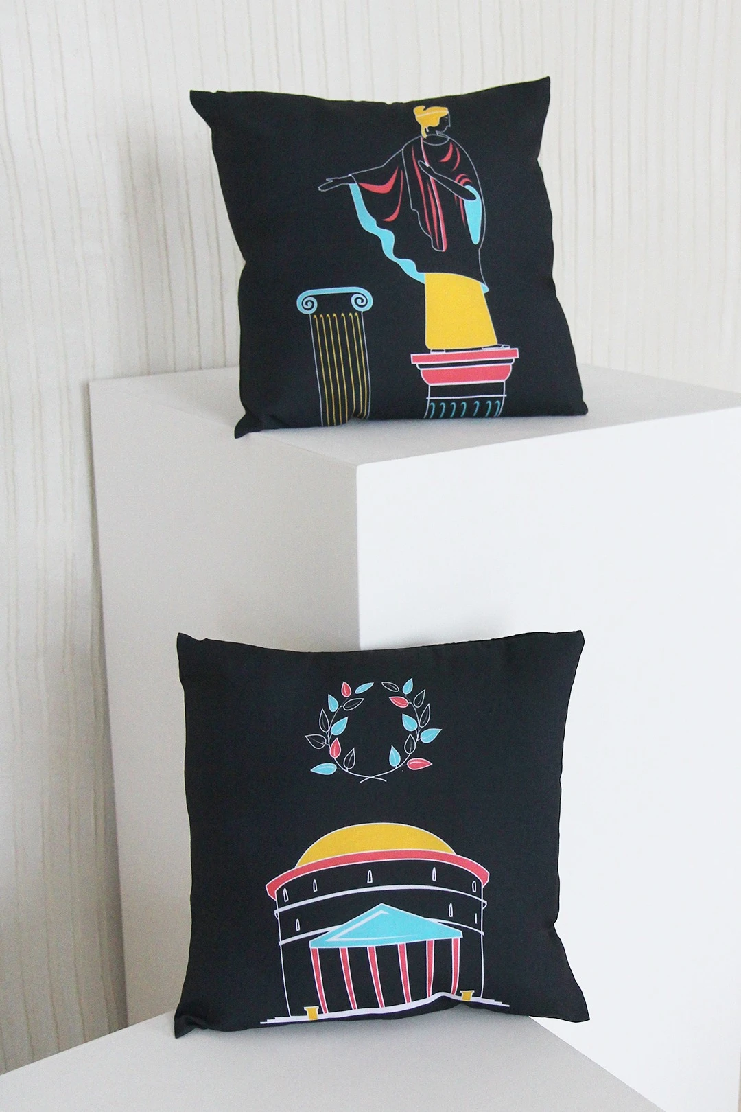 Подушка 40х40 см, с принтом "Athena"#1