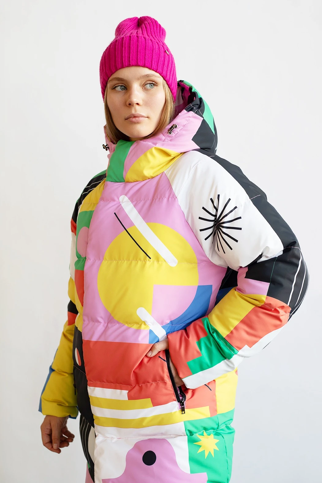 Пуховик Берлин с подкладом из лебяжьего пуха унисекс, с полной запечаткой "Geometry"#1