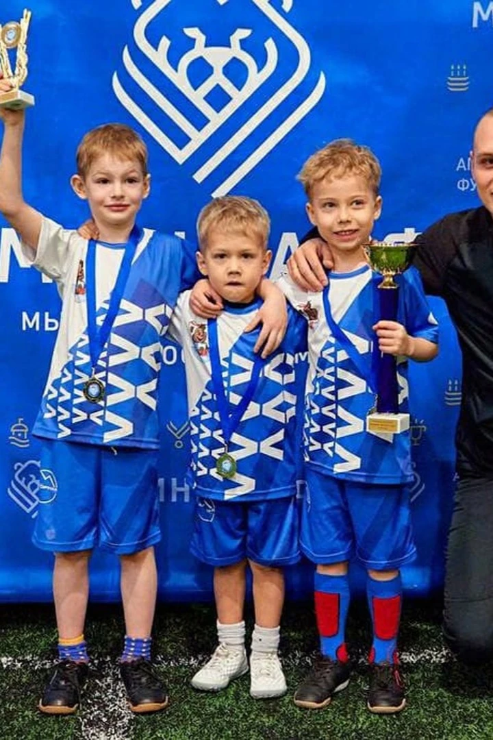 Купить футбольную форму детскую Юве "Нагорная"