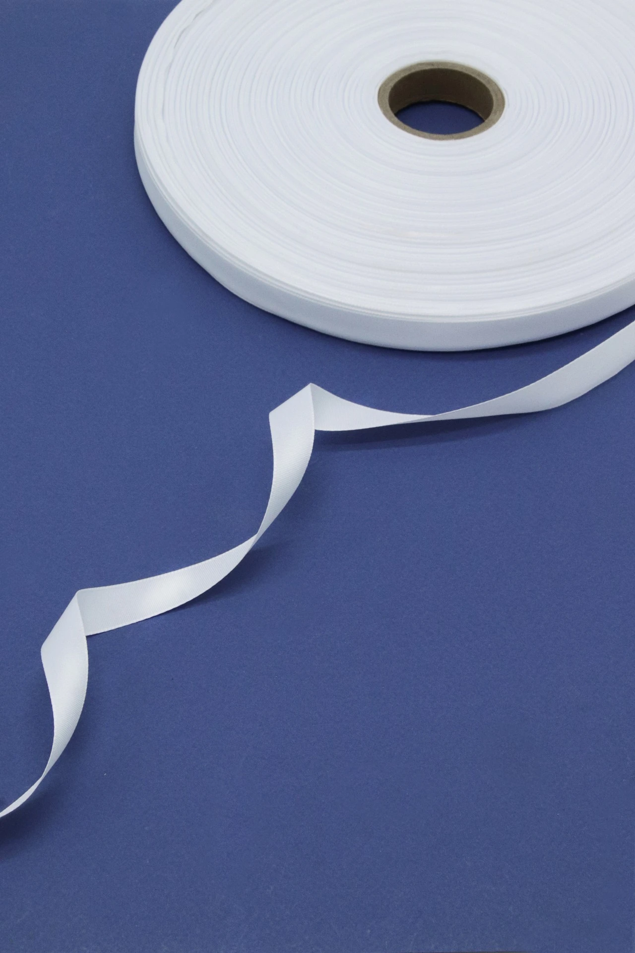 Купить ленту репс белую шириной 1,5 см