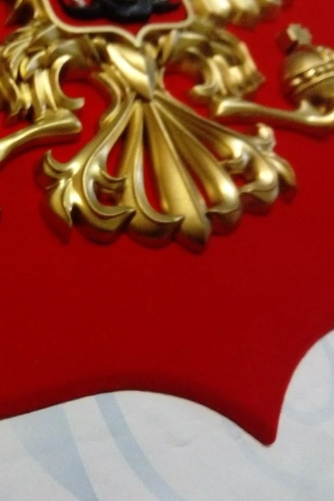 Герб РФ барельеф, размер 50х60 см, щит флокированный, краска#2