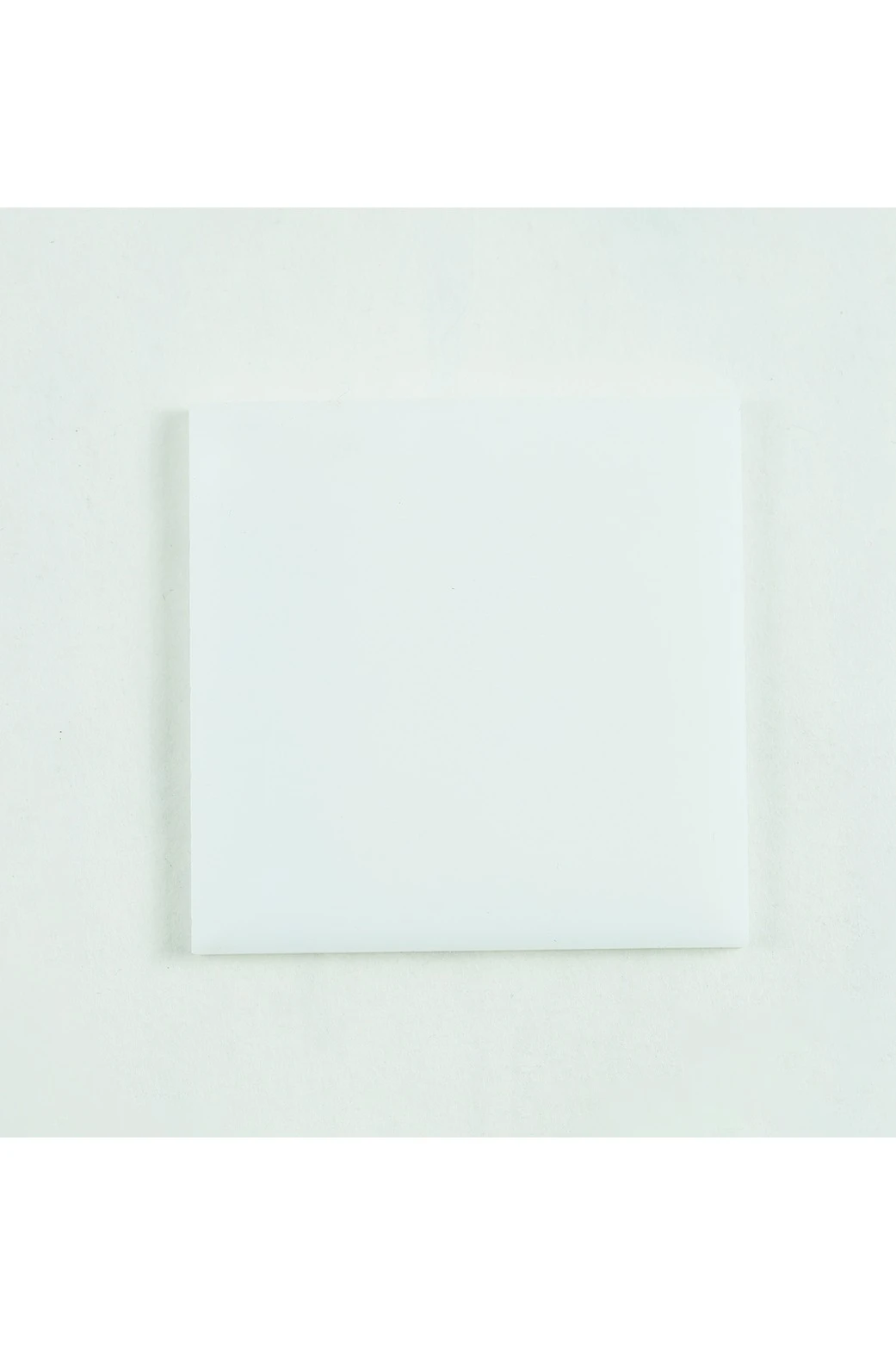 Акрил литой глянцевый 200х300 мм 3 мм#5