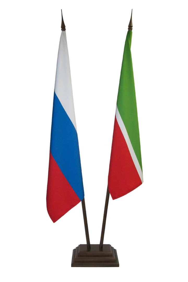 Арендовать подставку деревянную с основанием Пирамида (бук) 2 штока 2,5 м Арендовать подставку деревянную с основанием Пирамида (бук) 2 штока 2,5 м