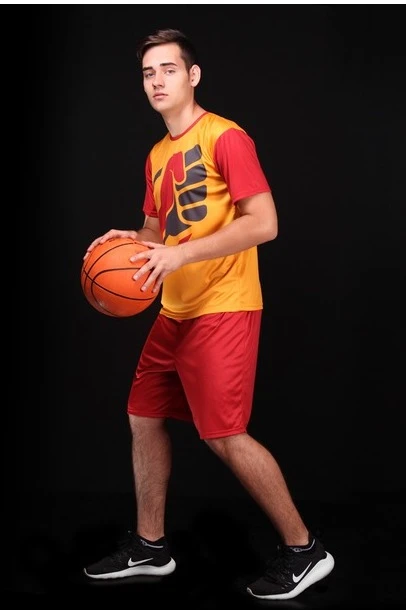 Купить футбольную форму взрослую Юве "Сила" Купить футбольную форму взрослую Юве "Сила"