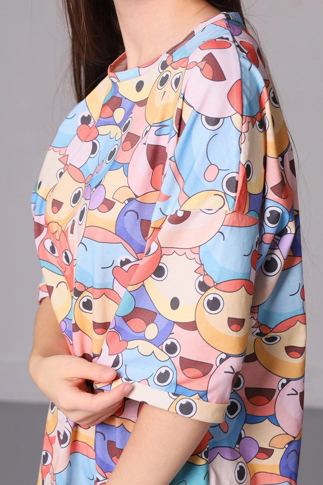 Купить футболку Бен унисекс с полной запечаткой "Cheerful Rounds"