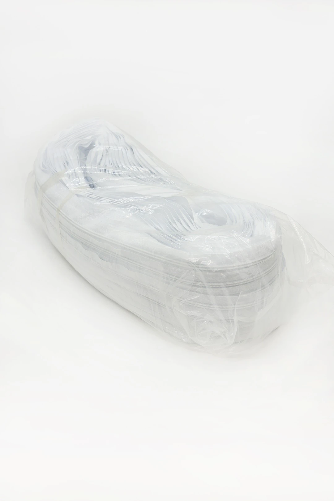 Молния спиральная реверсивная в рулоне 18 300 см, тип 5, белая (Optic white)#1