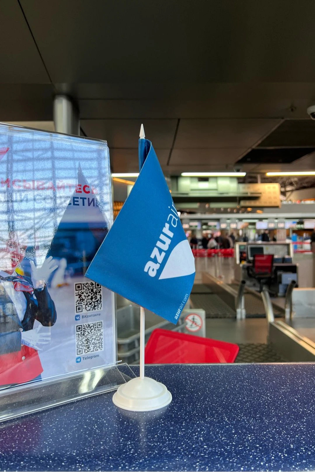 Подставка пластиковая белая 1 штoк#2