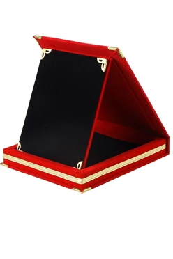 Купить плакетку настольную 13х16 см с футляром, красный