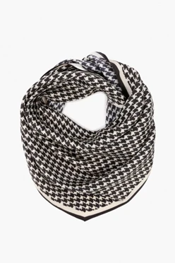 Купить косынку Шарлотта 70х70х100 см, с полной запечаткой "Pixel"